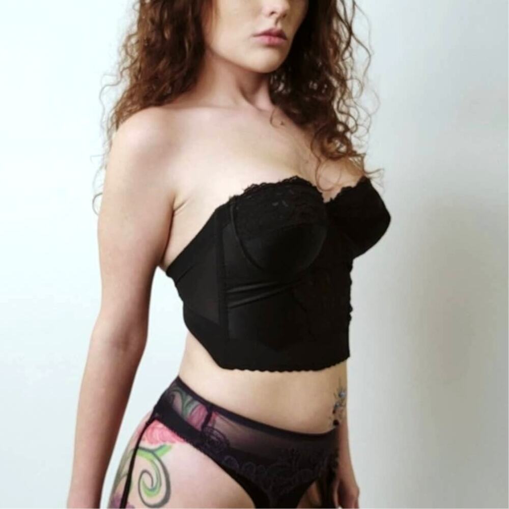 Vintage 90s Vassarette Black Lace Bustier Corset - 36B - Picture 2 of 5